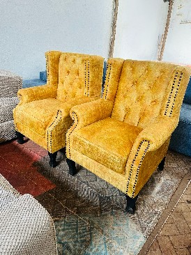 chestered wing chair single seater (1 seater) spring cushions 18,000 each