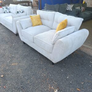 tufted 5 seater butterfly sofa design| spring cushions | pure fibre