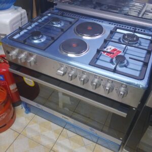 von cooker with gas compartment