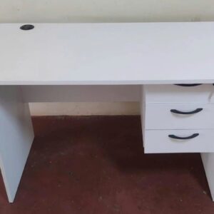Office desk 0.5M